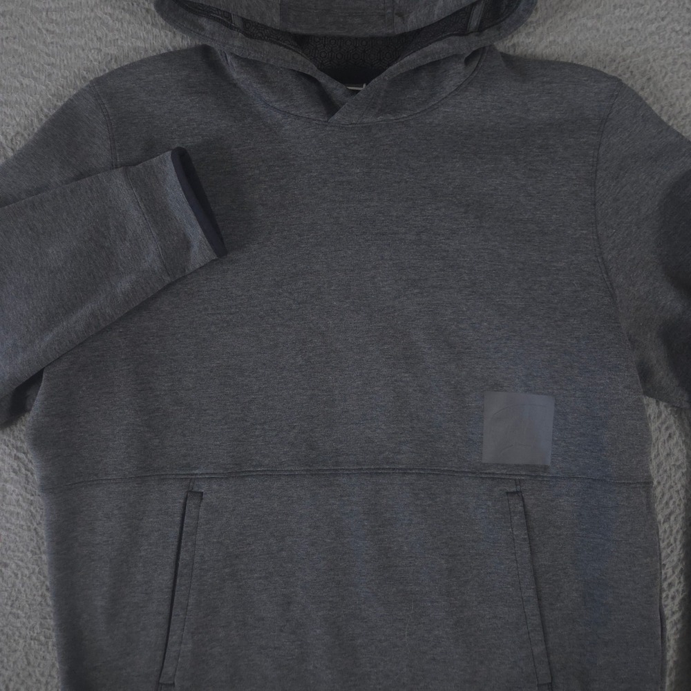 Under Armour Hoodie Mens L Wisconsin Badgers Celliant Performance Pullover NCAA